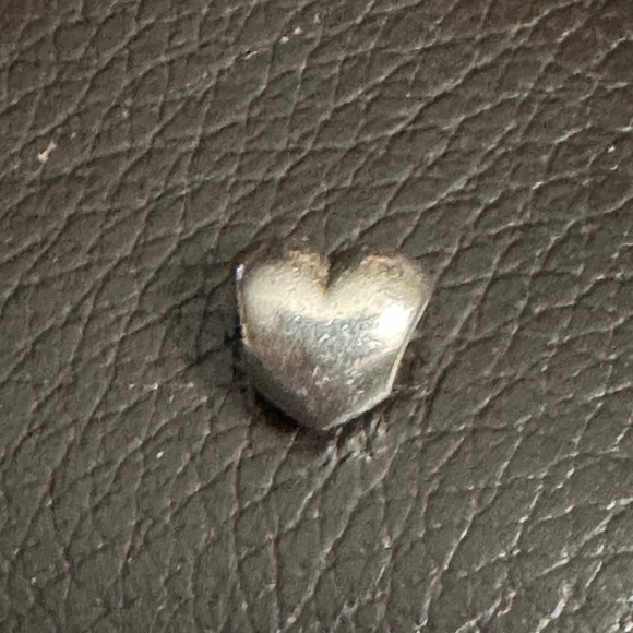 Authentic Pandora Smooth Heart - GUC! - Picture 2 of 3